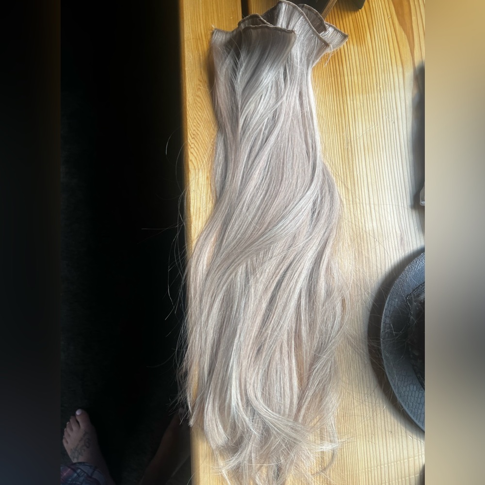 Machine Tied 22in hair extensions - Ash brown and blonde